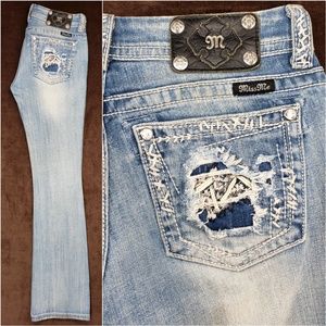 Miss Me distressed💎Size 28x33 Boot Cut washed out
